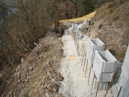 Svahové opěrky Černošice 03/25